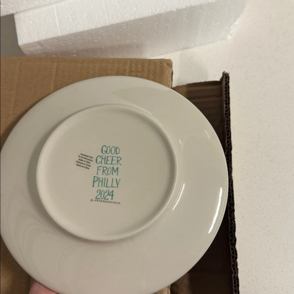 Anthropologie PHILLY Holiday in the City Plate 2024